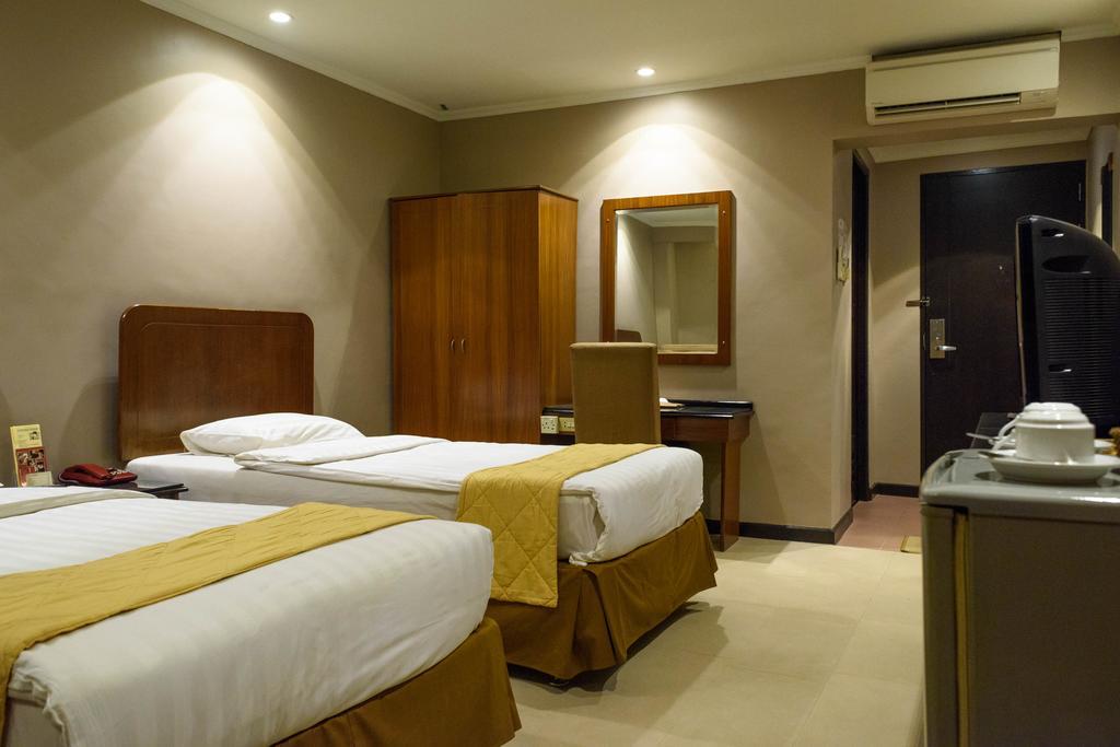 פונטיאנק Hotel Gajahmada חדר תמונה