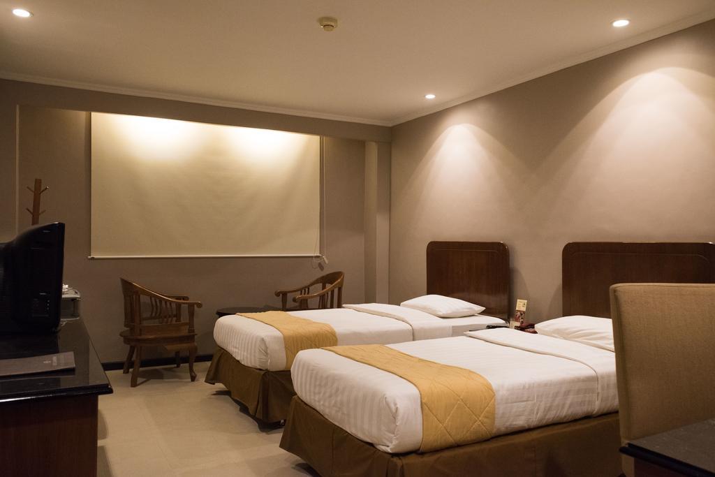 פונטיאנק Hotel Gajahmada חדר תמונה