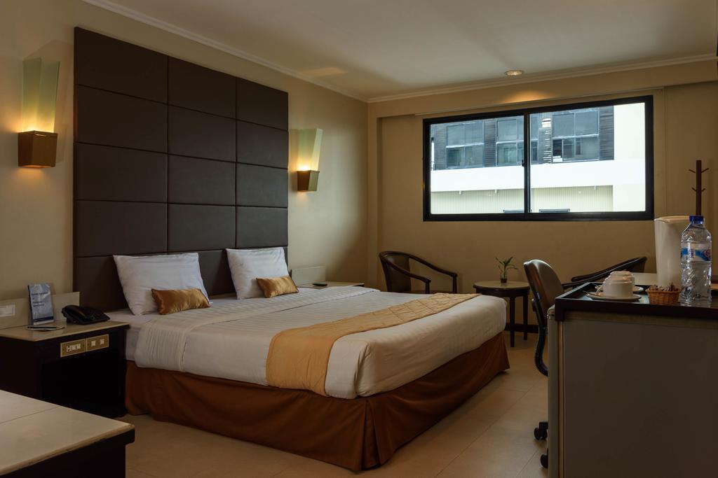 פונטיאנק Hotel Gajahmada חדר תמונה